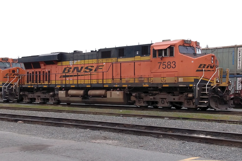 BNSF 7583